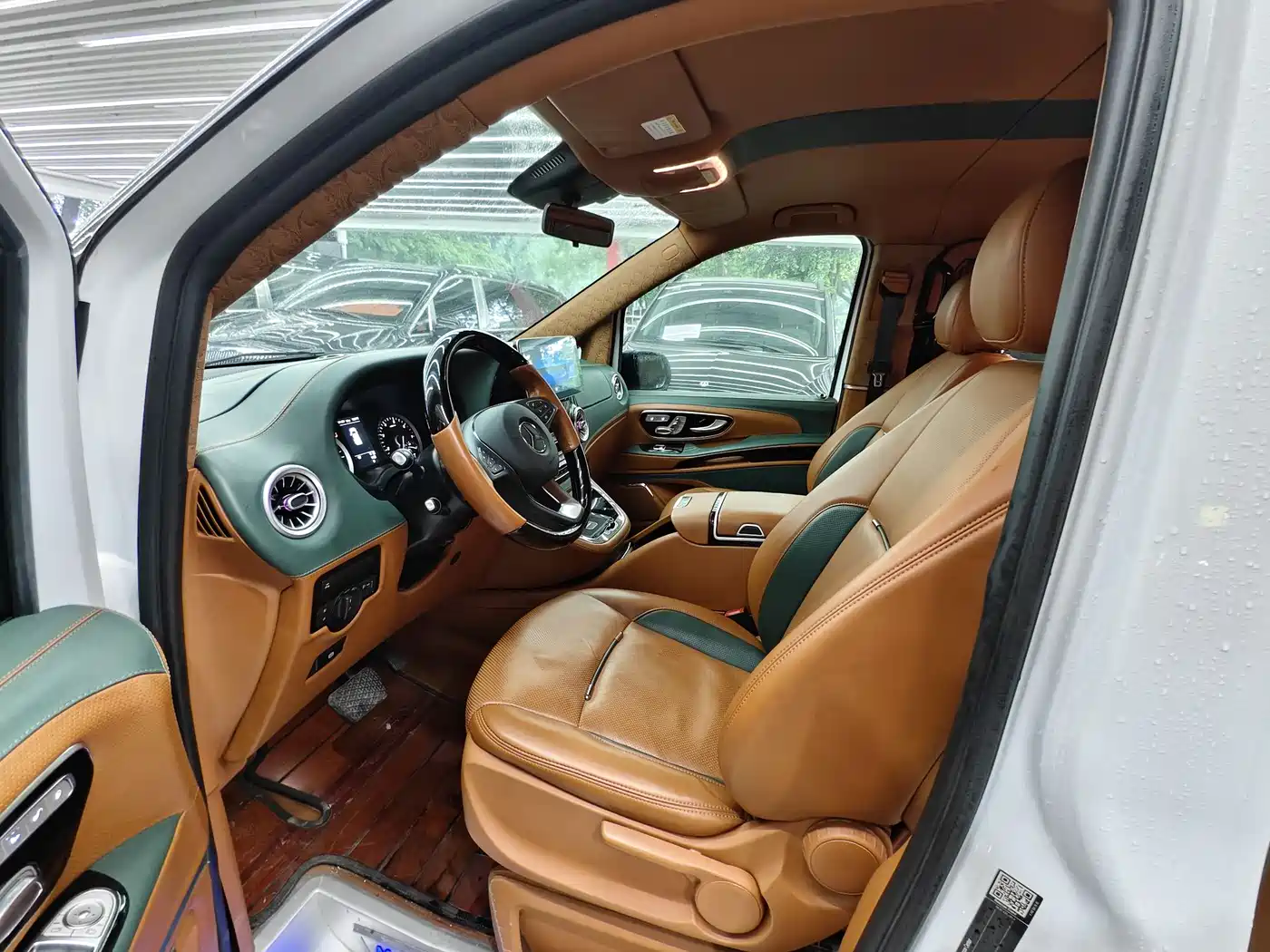 Mercedes-Benz Vito 2021 2.0T Business Edition 7-seater фото 10