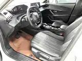 صورة 7 - Peugeot 2008