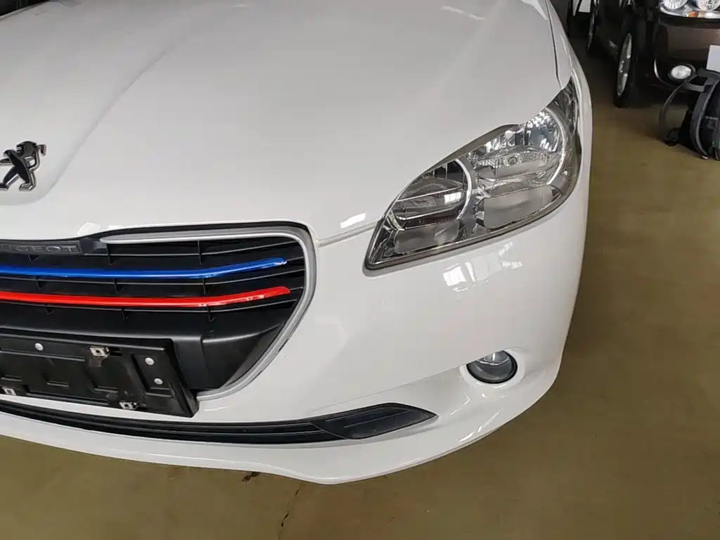 Peugeot 301 2017 2016 1.6L Auto Comfort Edition