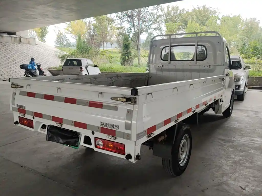 Yuan Cheng Farizon Star Enjoy F1E 2024 2023 Flatbed Truck EVE Energy 41.86kWh