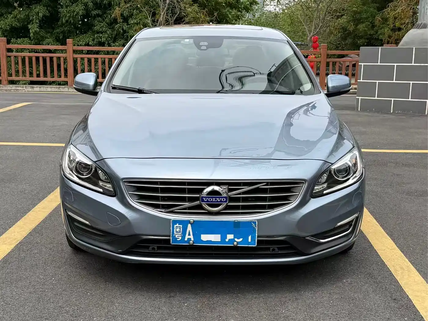 VOLVO S60
