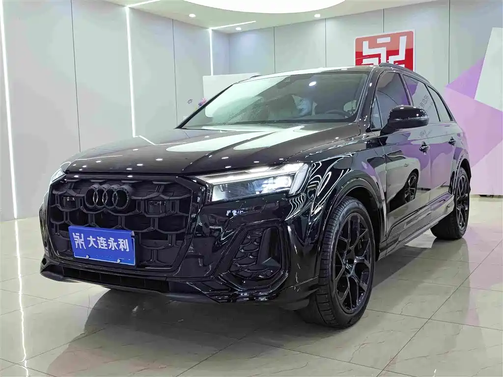 Audi Q7 2025 2025 45 TFSI quattro S line Black Warrior