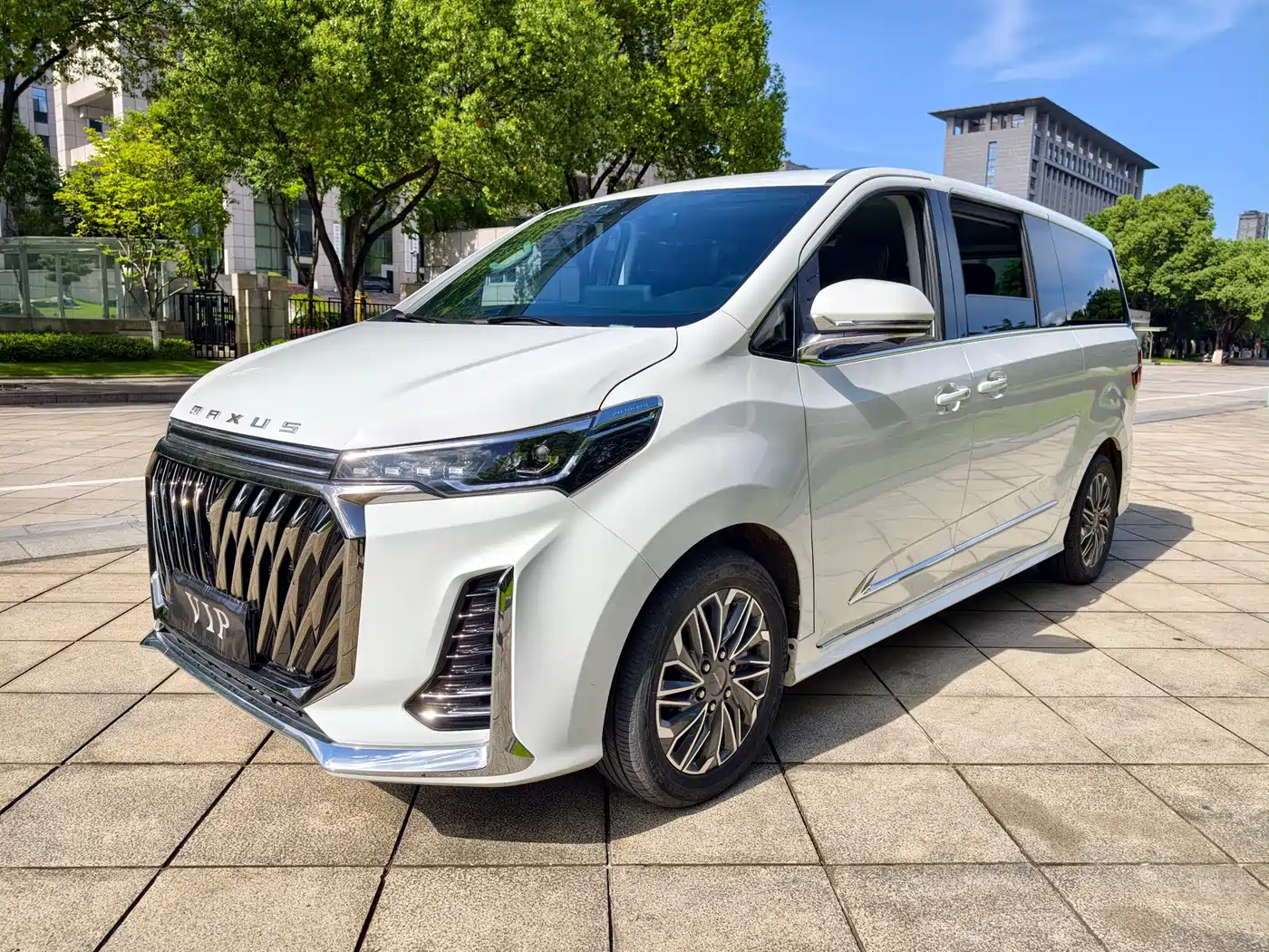 SAIC Maxus Maxus G20 2023 Facelift PLUS 2.0T Gasoline Auto Luxury