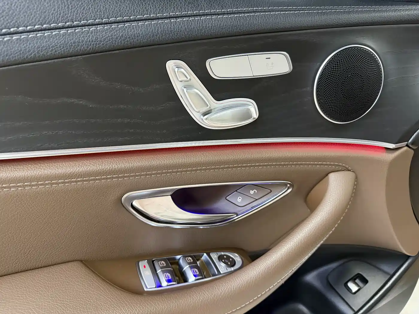 Mercedes-Benz E-Class 2019 E 260 L Sport фото 13