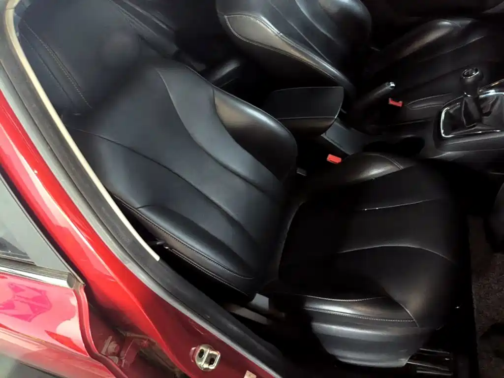 Фото 25 - Roewe i5