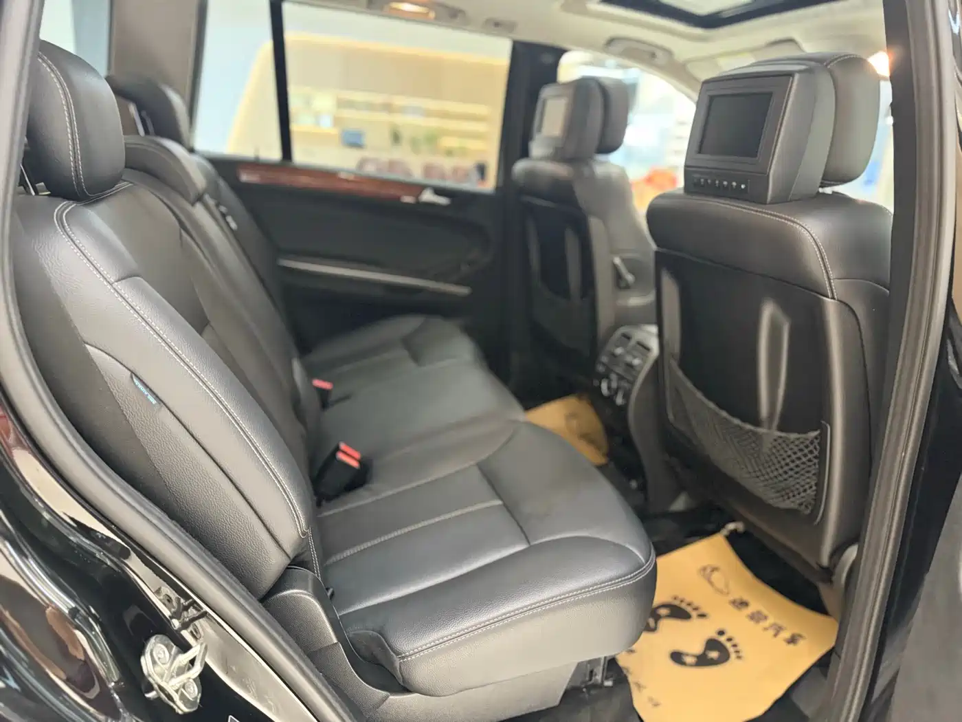 Mercedes-Benz GL-Class фото 12