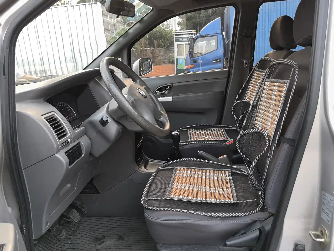 Dongfeng ZNA Shuaike 2014 2011 1.6L Manual Comfort 7-seater