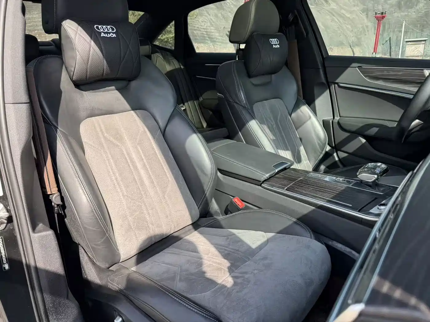 Фото 16 - Audi A6L