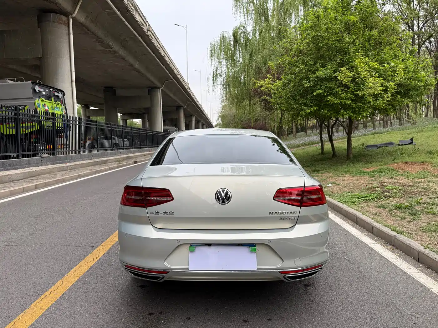 Volkswagen Magotan 2017 330TSI DSG Luxury фото 6