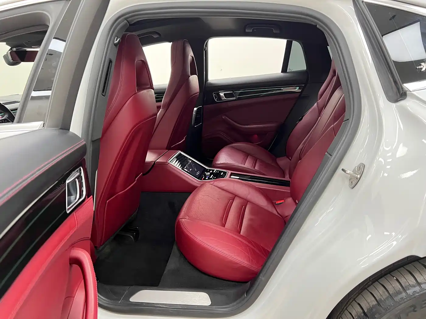Porsche Panamera 2017 Panamera 3.0T фото 19