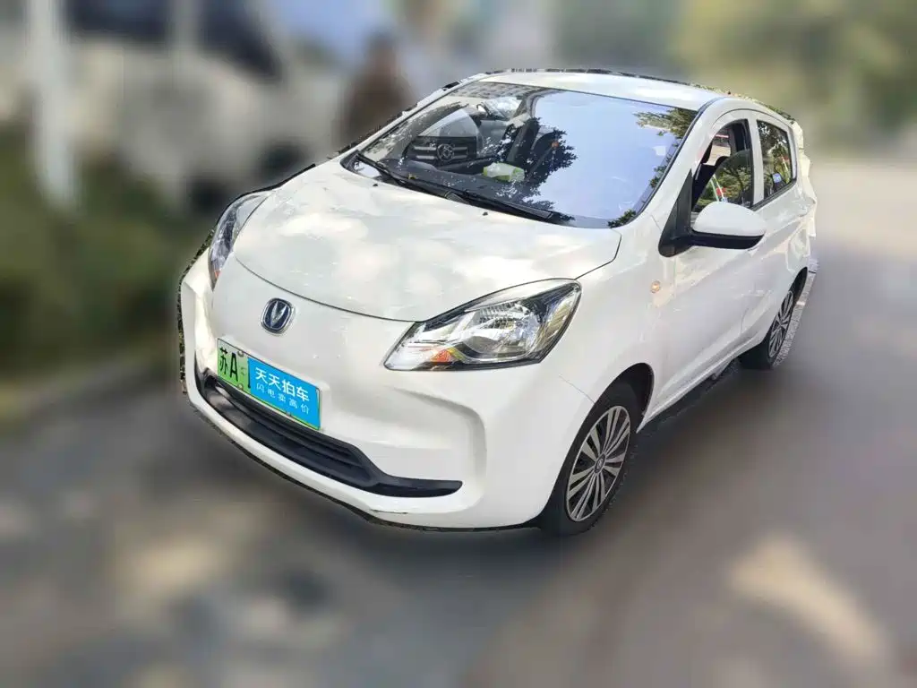 Photo 1 - Changan Benben E-Star