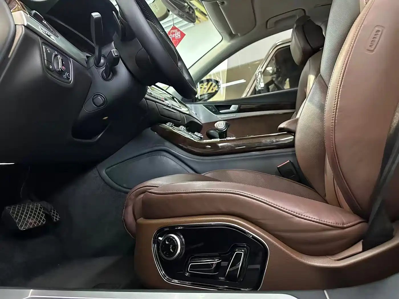 Audi A8 2014 A8L 45 TFSI quattro Luxury фото 5