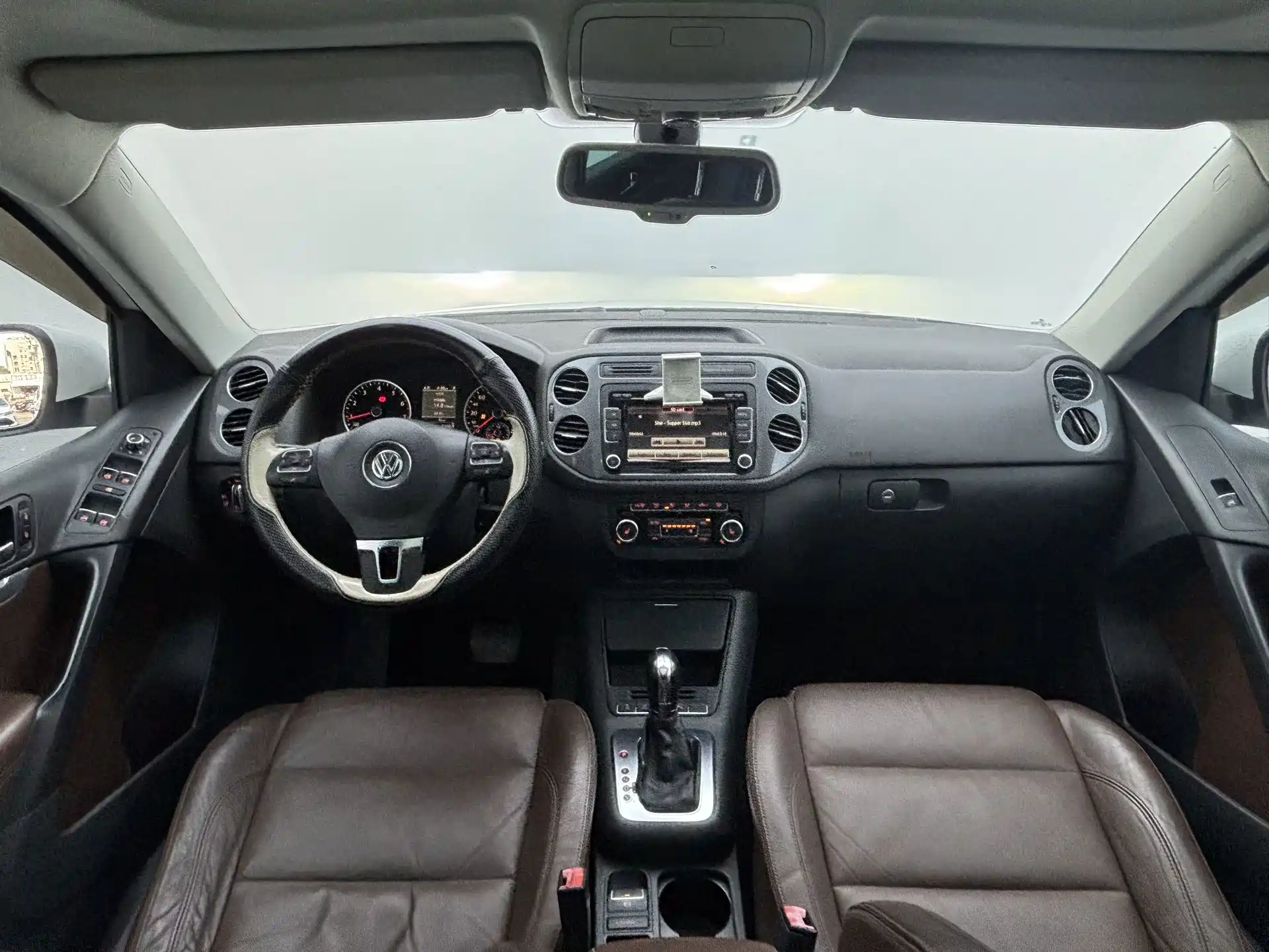 صورة 12 - Volkswagen Tiguan
