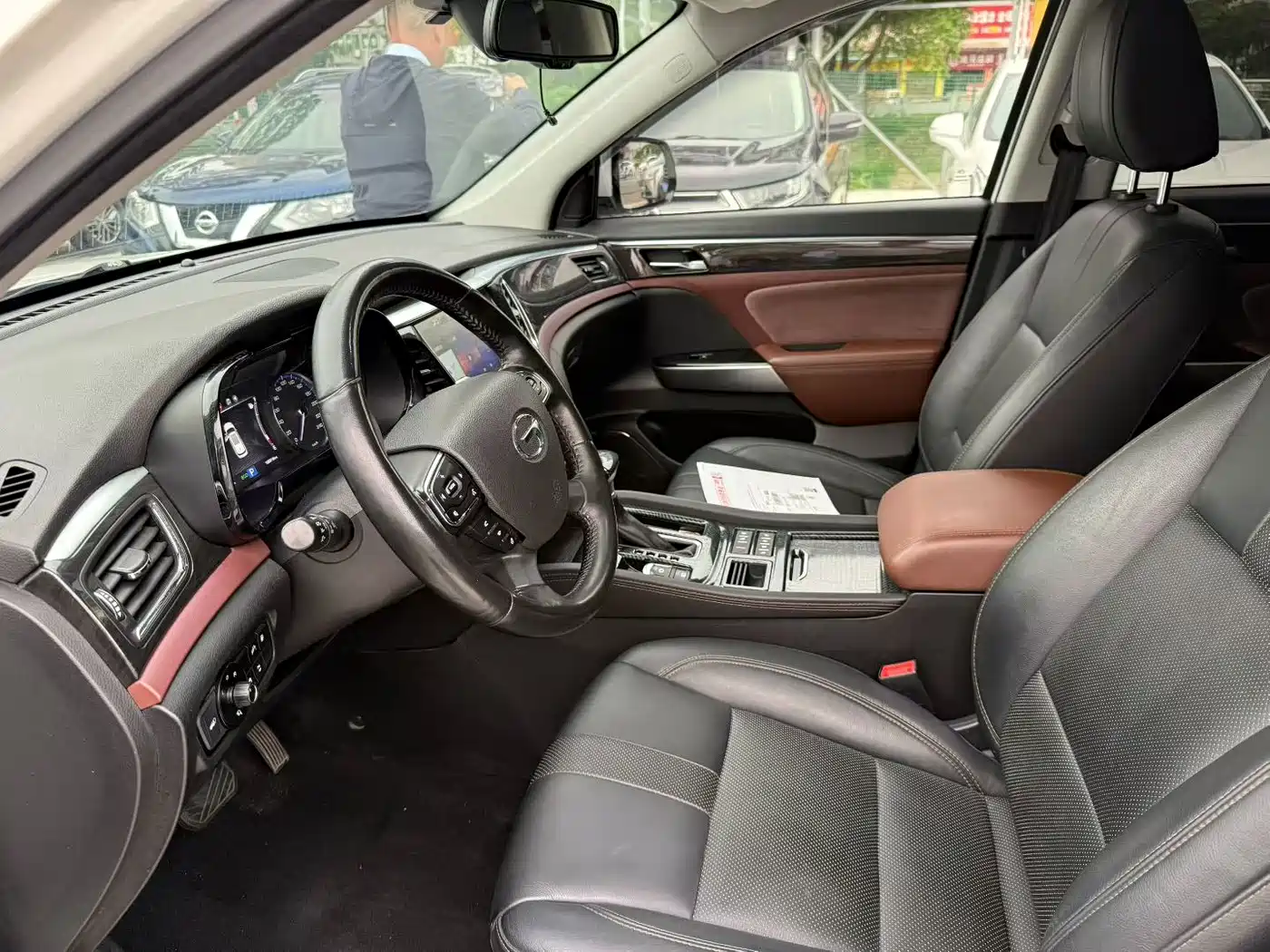 GAC Trumpchi Trumpchi GS8 2017 320T 2WD Luxury Smart Connect (7-seater) фото 7