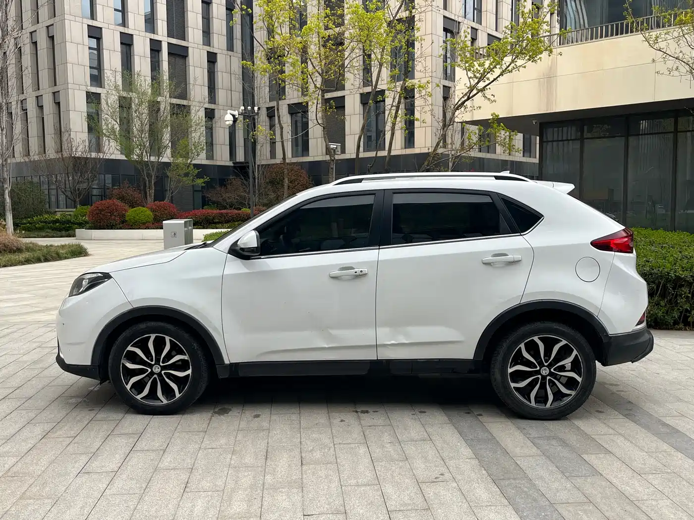 Photo 3 - MG Roewe RX5