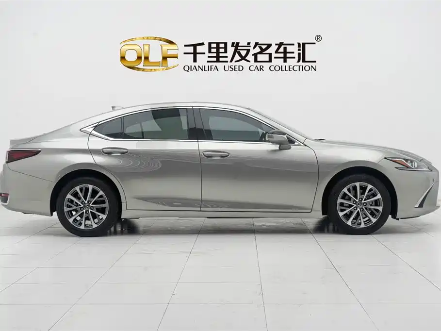 Lexus ES 2022 200 Excellence Edition фото 8