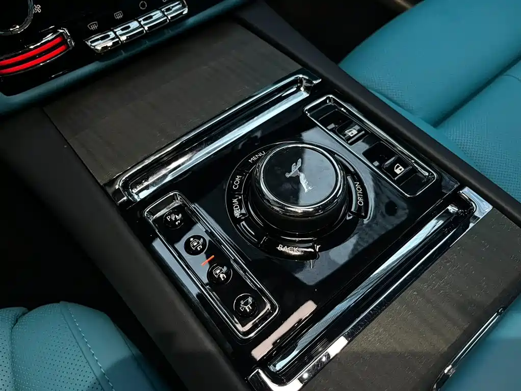 Rolls-Royce Ghost 2021 6.7T Standard Wheelbase фото 15