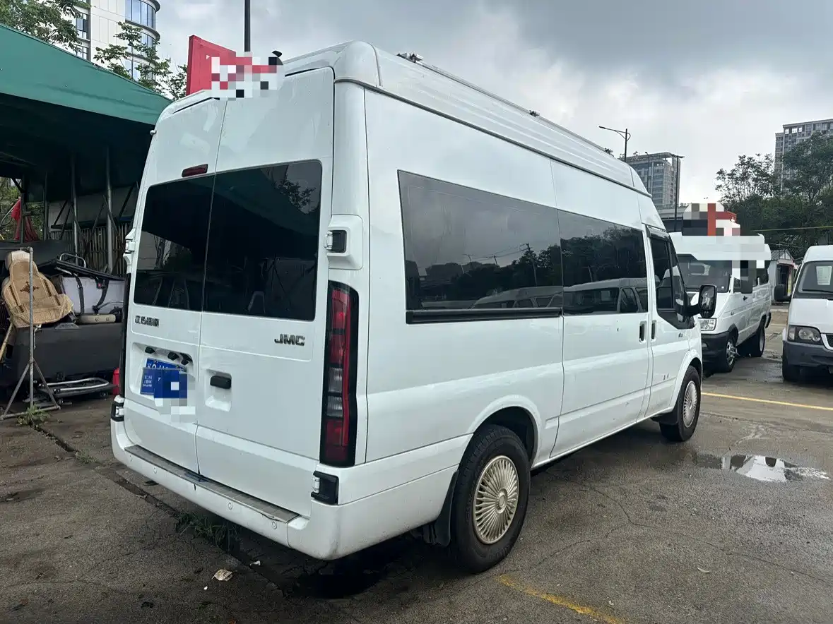 Jiangling JMC Fushun 2024 2023 2.0T Manual Medium Wheelbase Medium Roof Commercial Multi-Purpose Vehicle 7-Seater