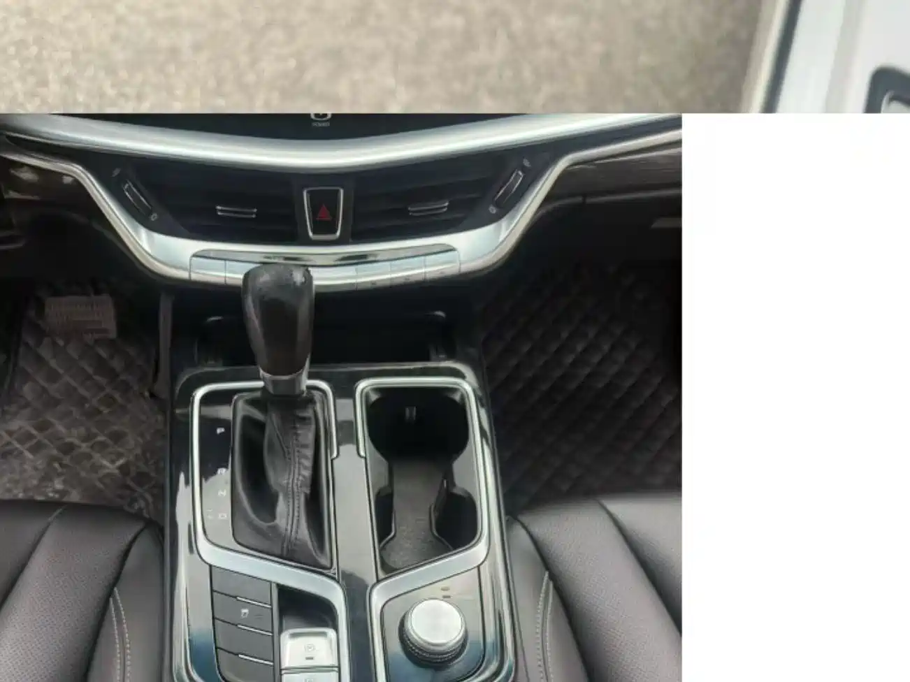 Фото 9 - Geely Borui