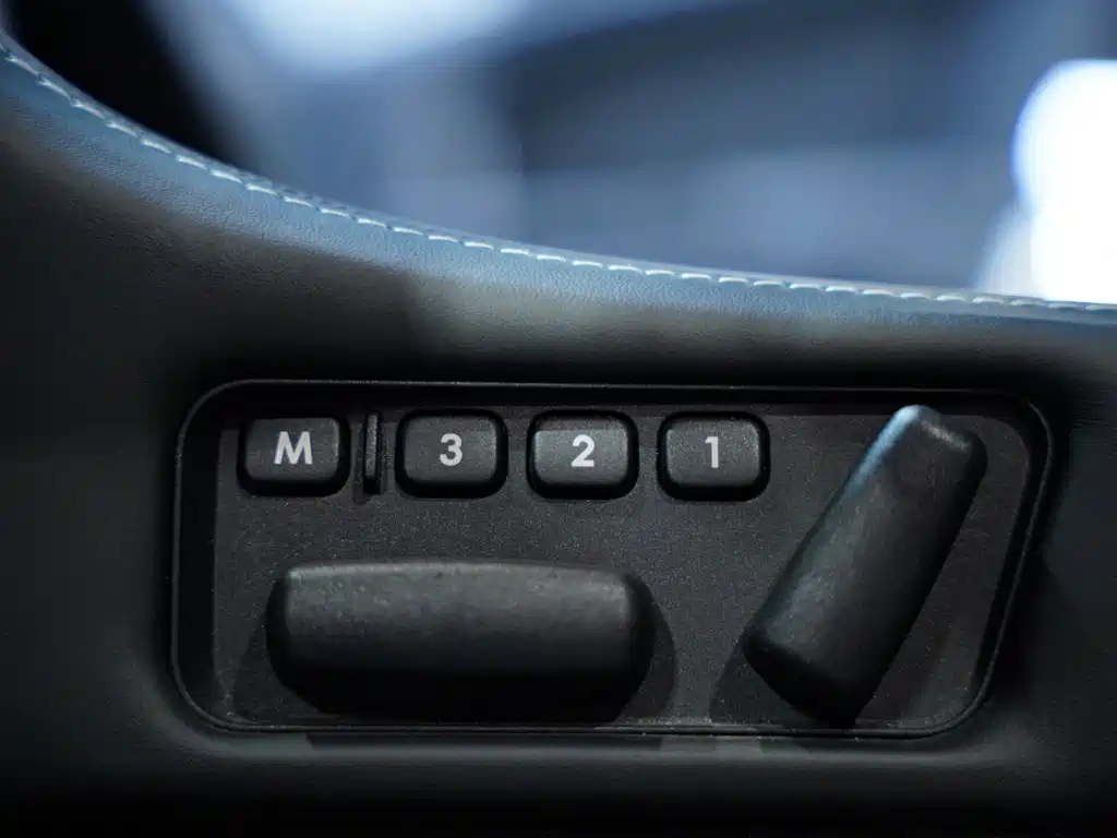 Aston Martin DBS 2010 2009 6.0 Touchtronic Coupe