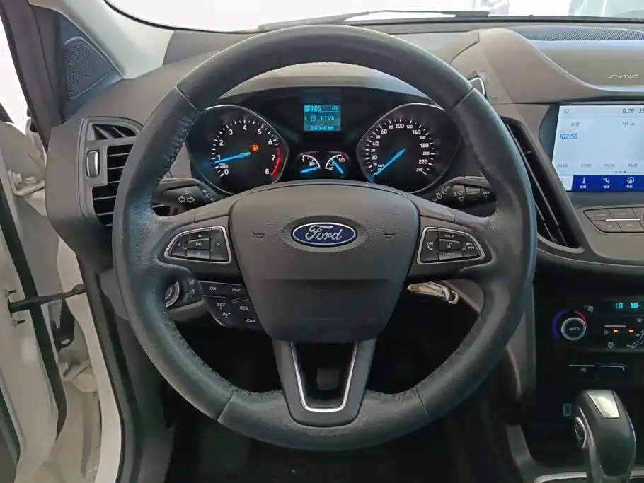 Ford Kuga 2021 2019 EcoBoost 180 2WD Platinum Wing Edition China VI