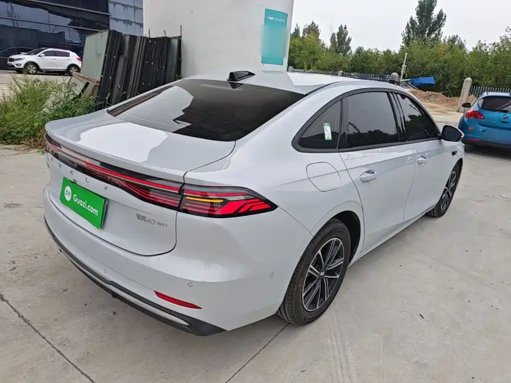 Geely Galaxy Galaxy A7 2026 2025 EM-i 70km Voyage Edition