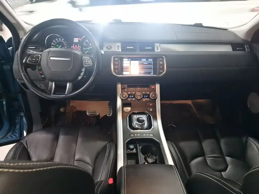 Фото 10 - Land Rover Range Rover Evoque (Import)