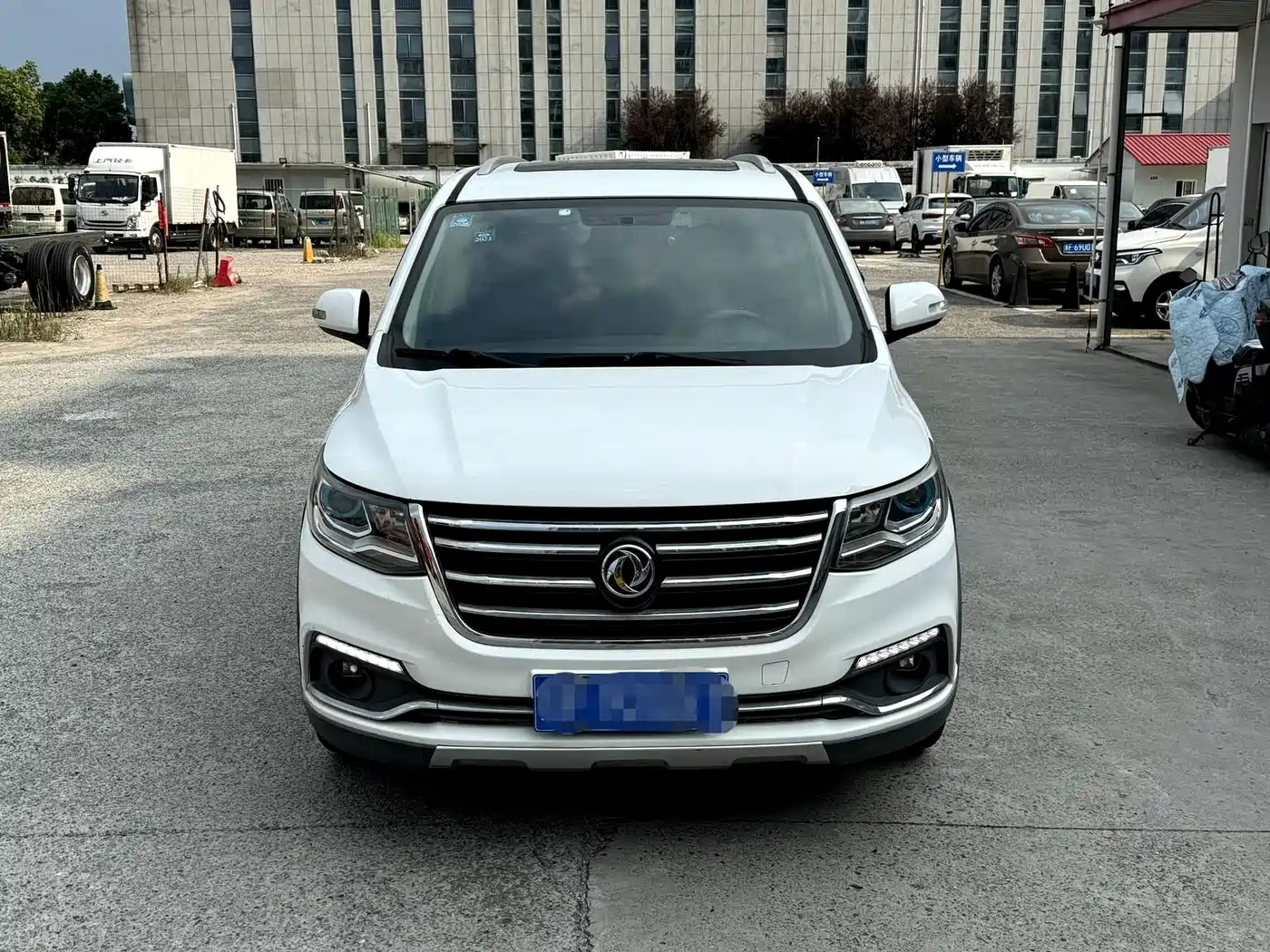 Dongfeng Fengxing Fengxing SX6 2017 2016 1.6L Manual Premium
