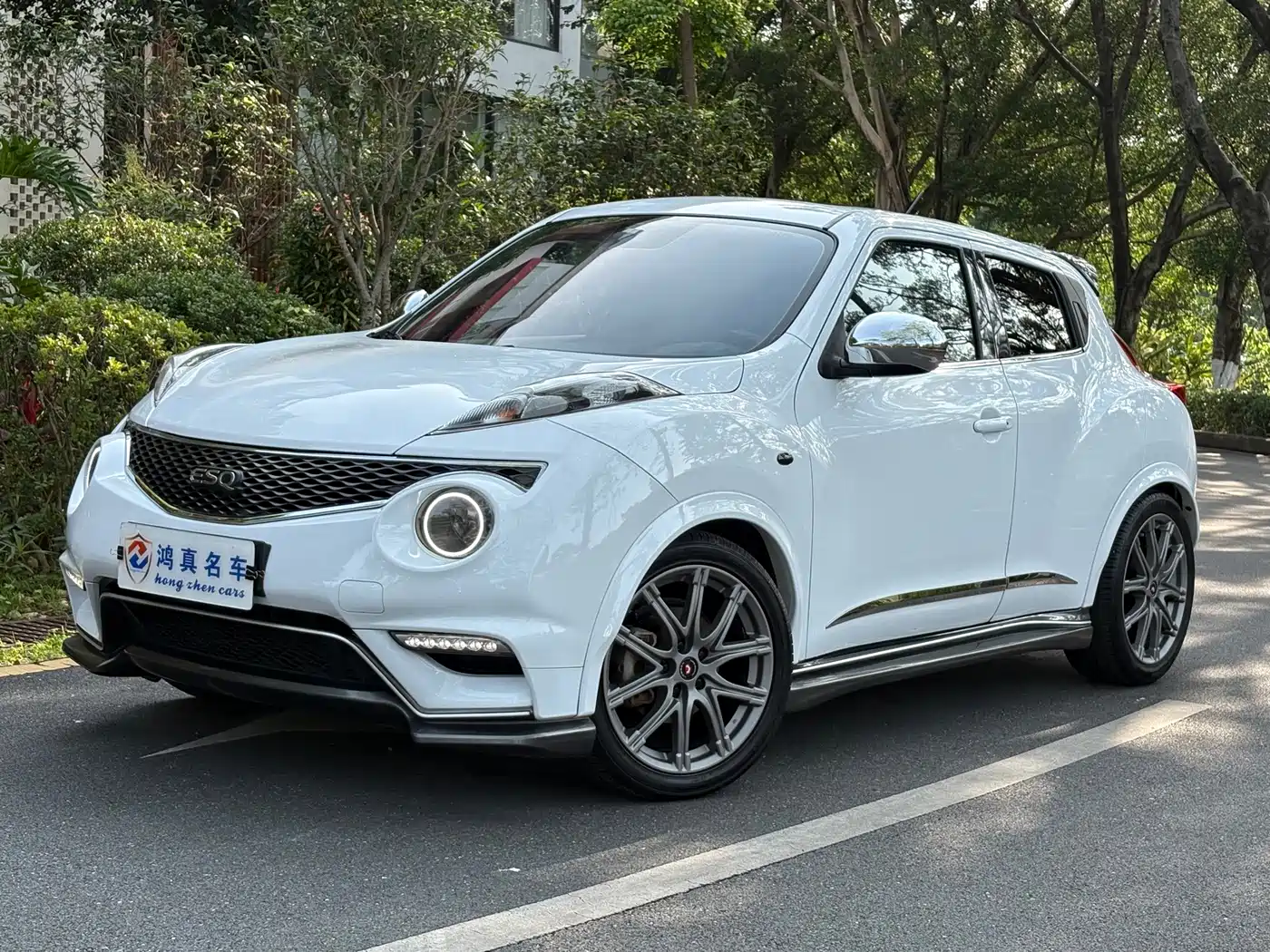 2019 Infiniti ESQ