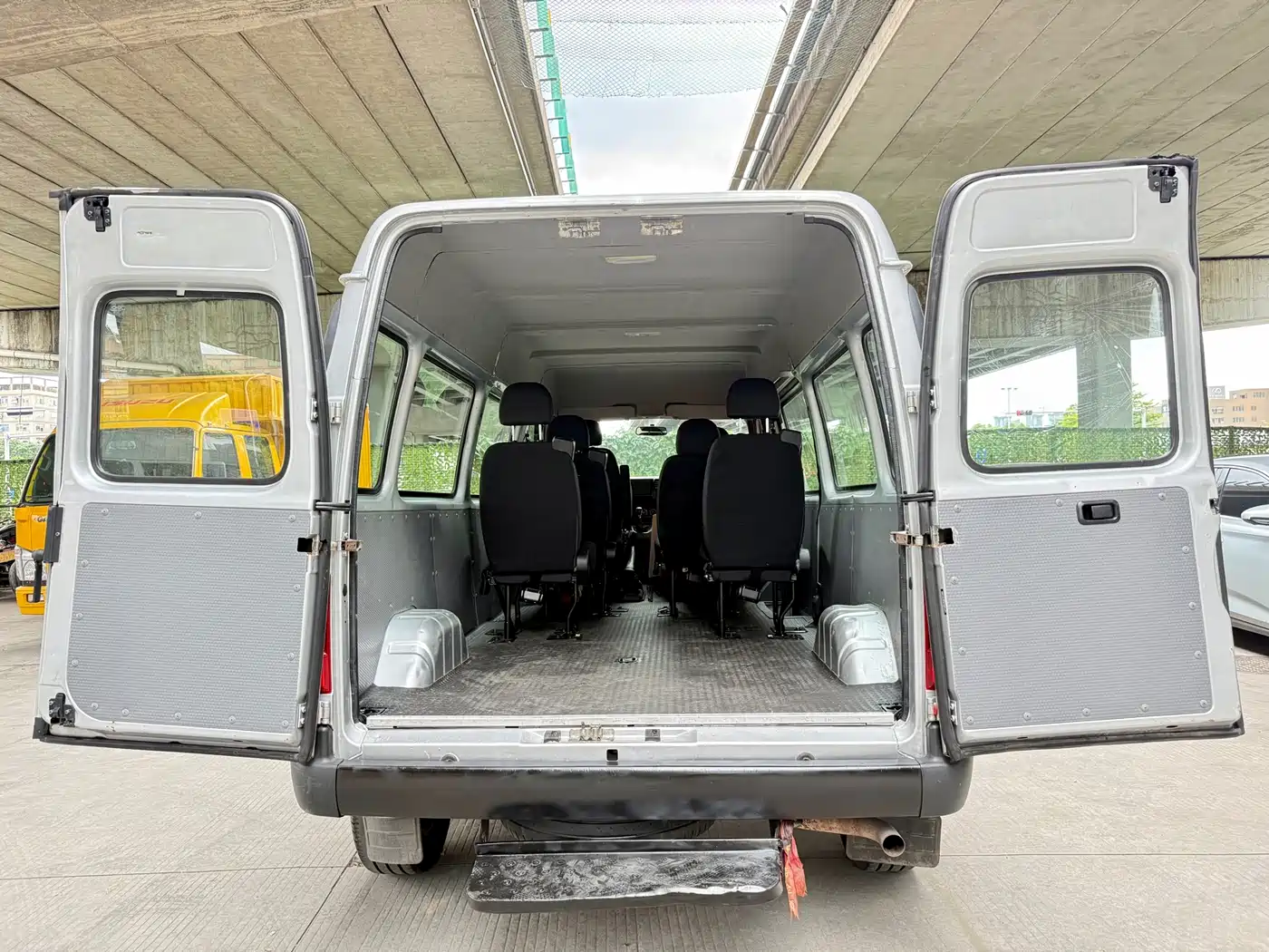 Jiangling Tesun 2022 2021 Model 2.8T Space King Taurus Edition Long Wheelbase Medium-High Roof Single Rear Tire-Step 6-Seater Diesel China VI JX493