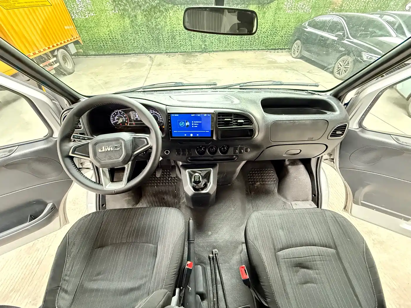 Jiangling Tesun 2022 2021 Model 2.8T Space King Taurus Edition Long Wheelbase Medium-High Roof Single Rear Tire-Step 6-Seater Diesel China VI JX493