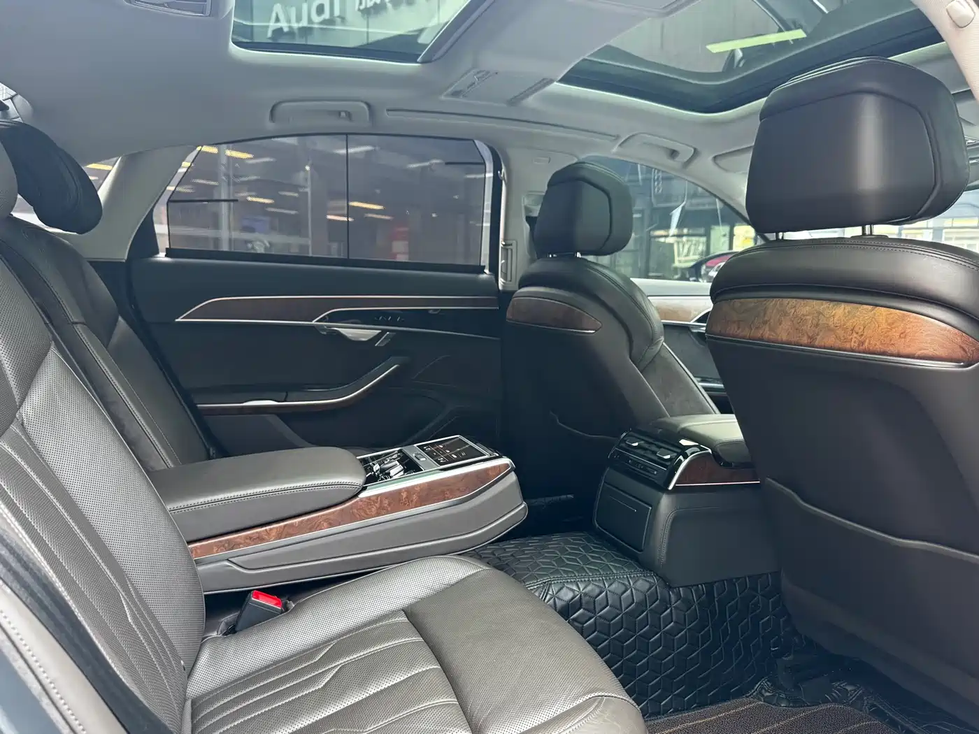 Audi A8 2019 Plus A8L 50 TFSI quattro Luxury фото 8