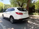 صورة 9 - Hyundai Grand Santa Fe