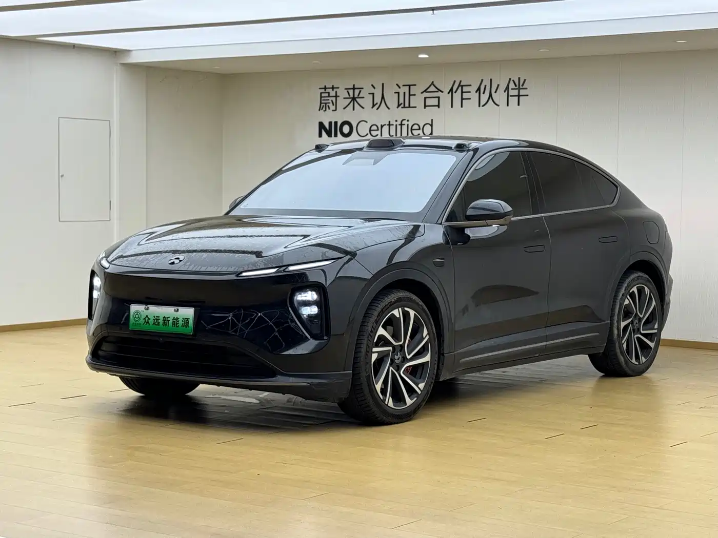 Фото 1 - NIO EC6