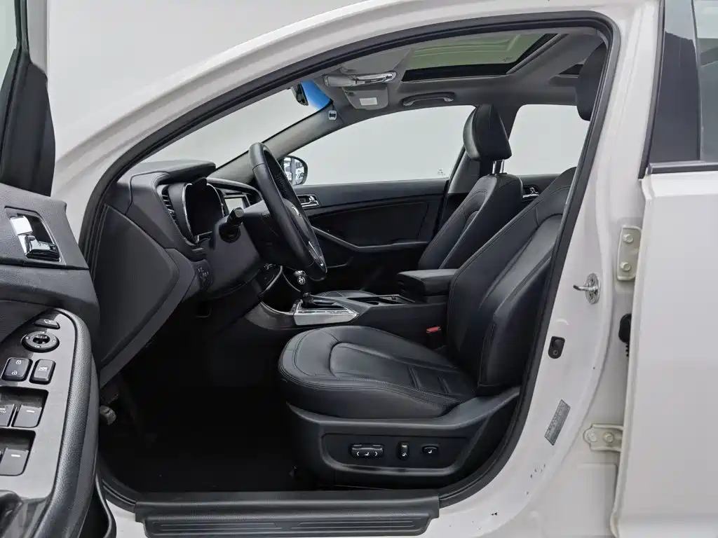 Kia K5 2013 2012 2.0L Automatic DLX
