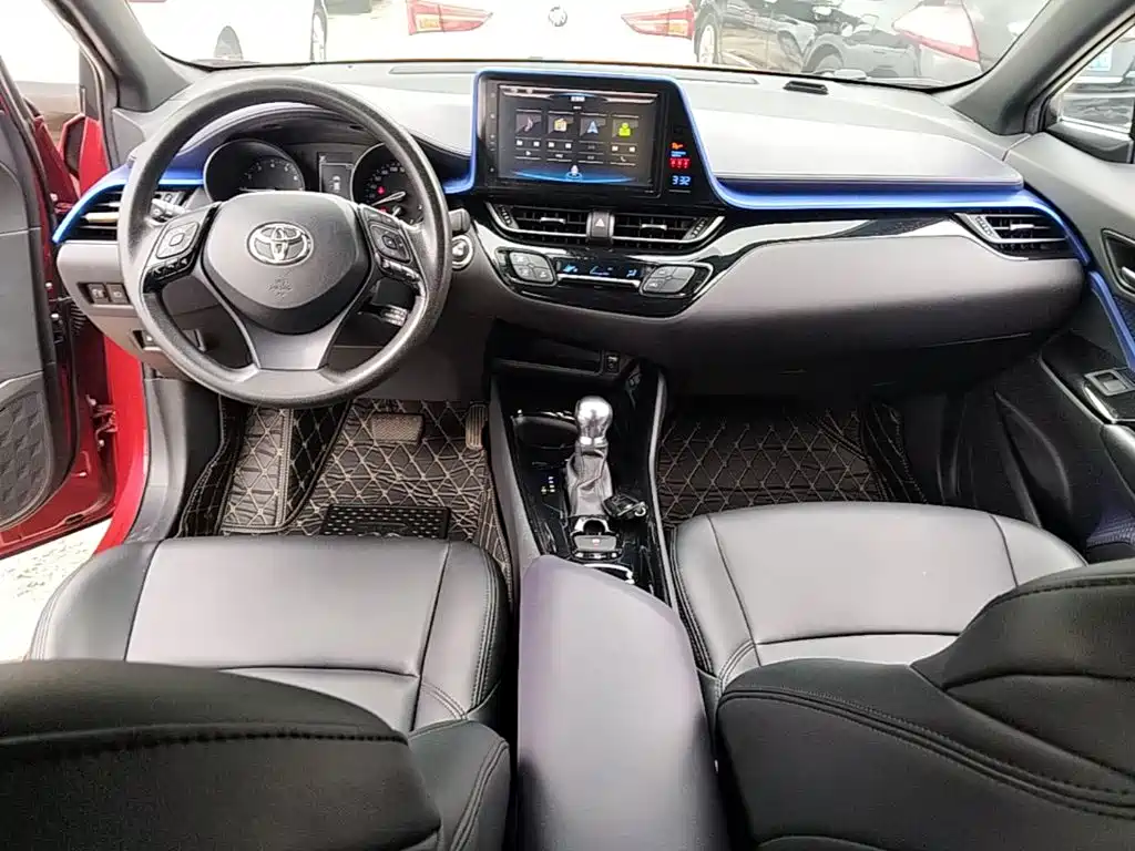 Toyota C-HR 2019 2020 Model 2.0L Leading