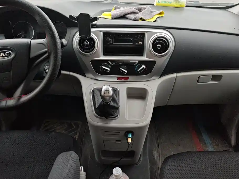 JAC Refine M3 2025 2025 PLUS 1.8L Manual Classic 5-seater