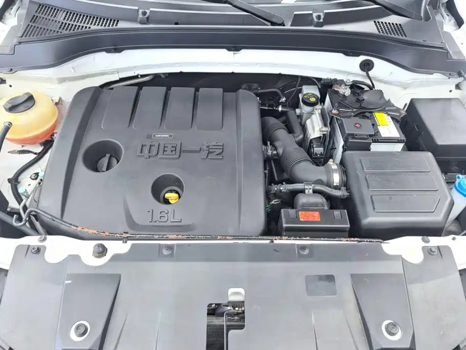 Besturn X40 2018 2018 Internet Celebrity Edition 1.6L Automatic Smart Connect