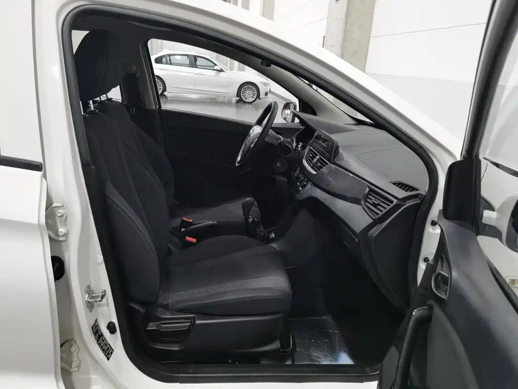 Baojun 310 2017 2016 1.2L Manual Comfort Model