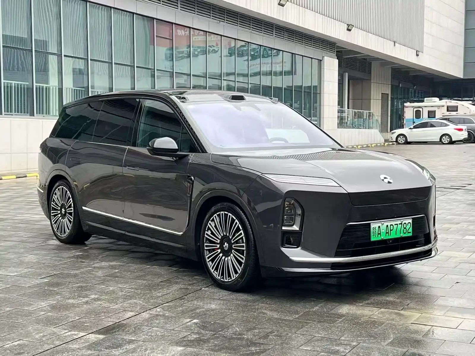 Фото 3 - NIO ES8