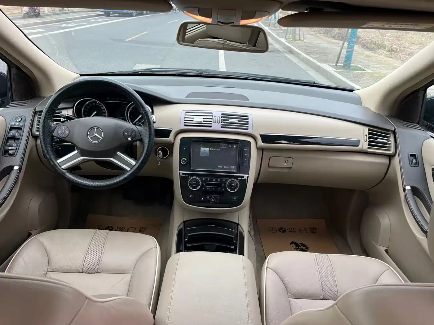 Mercedes-Benz R-Class 2015 R 320 4MATIC Luxury фото 22
