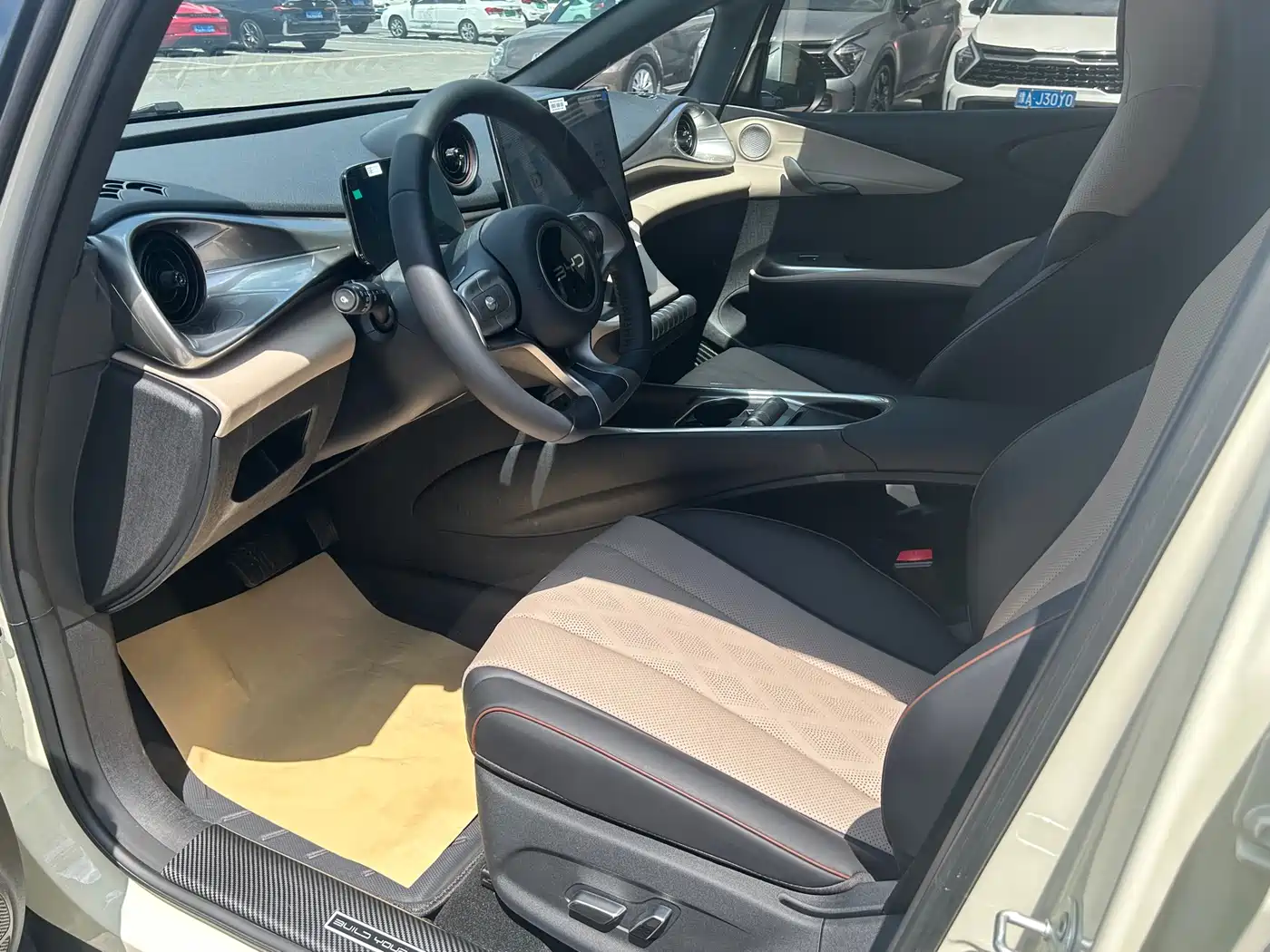 BYD Dolphin 2024 Glory Edition 420km Freedom Edition фото 7