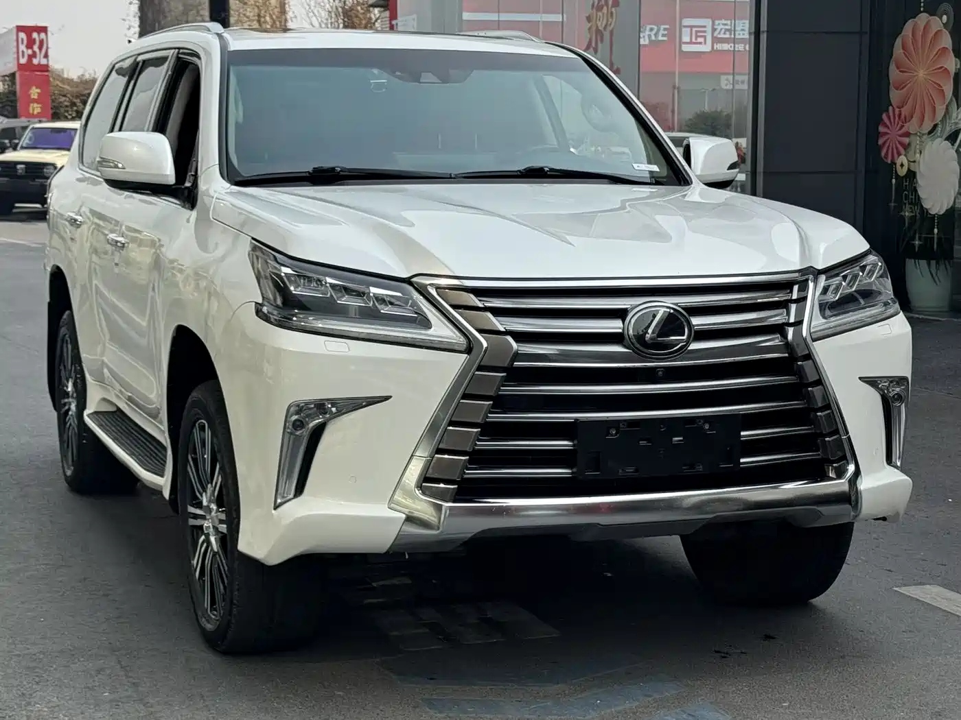 Lexus LX 2020 2019 570 Prestige Luxury Edition