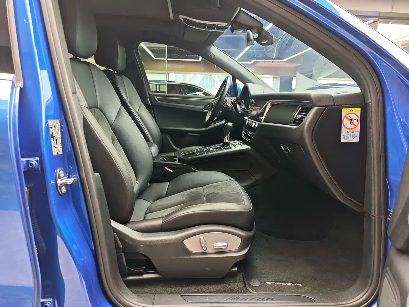 Porsche Macan 2018 Macan 2.0T фото 8