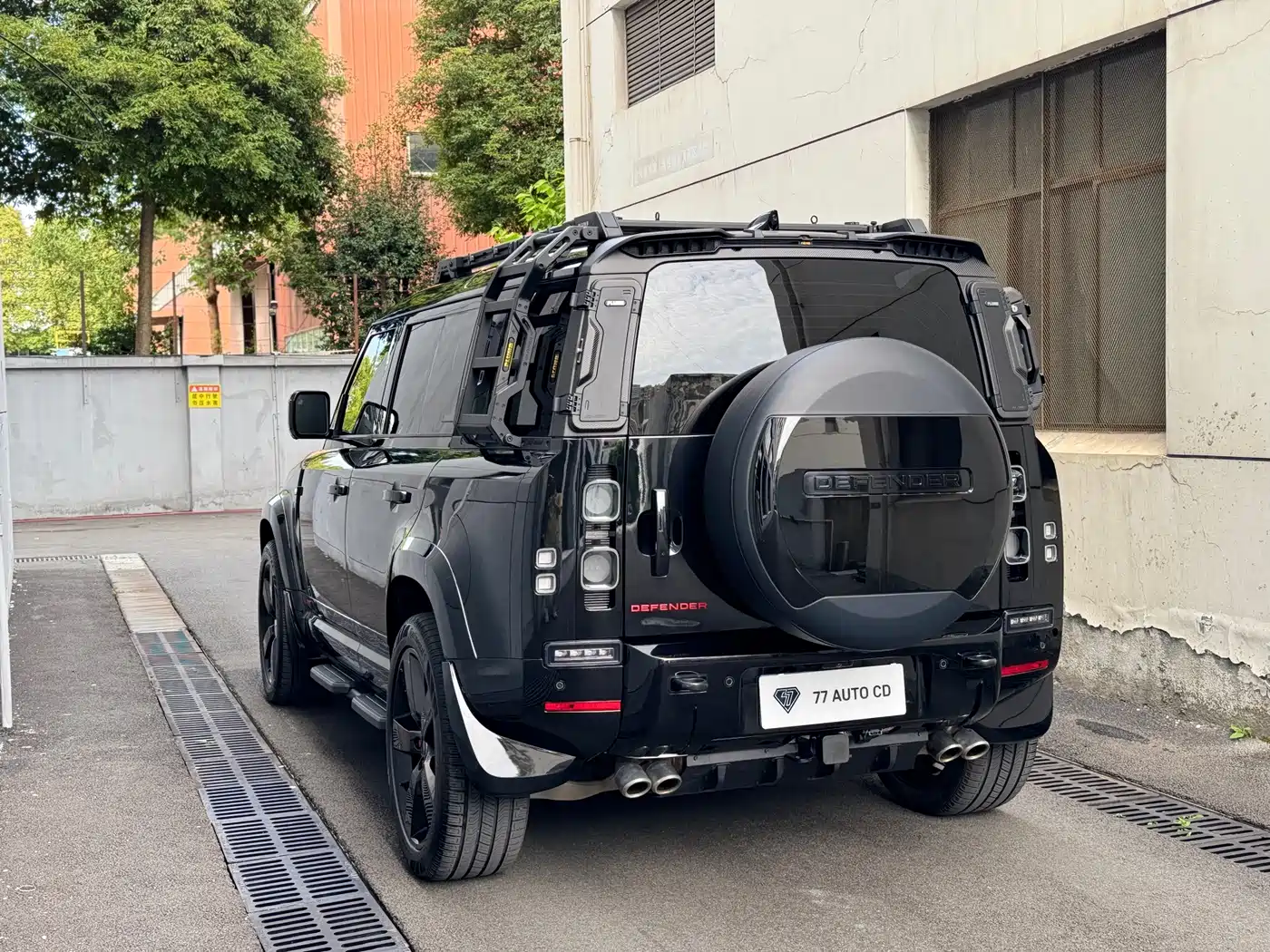Фото 6 - Land Rover Defender