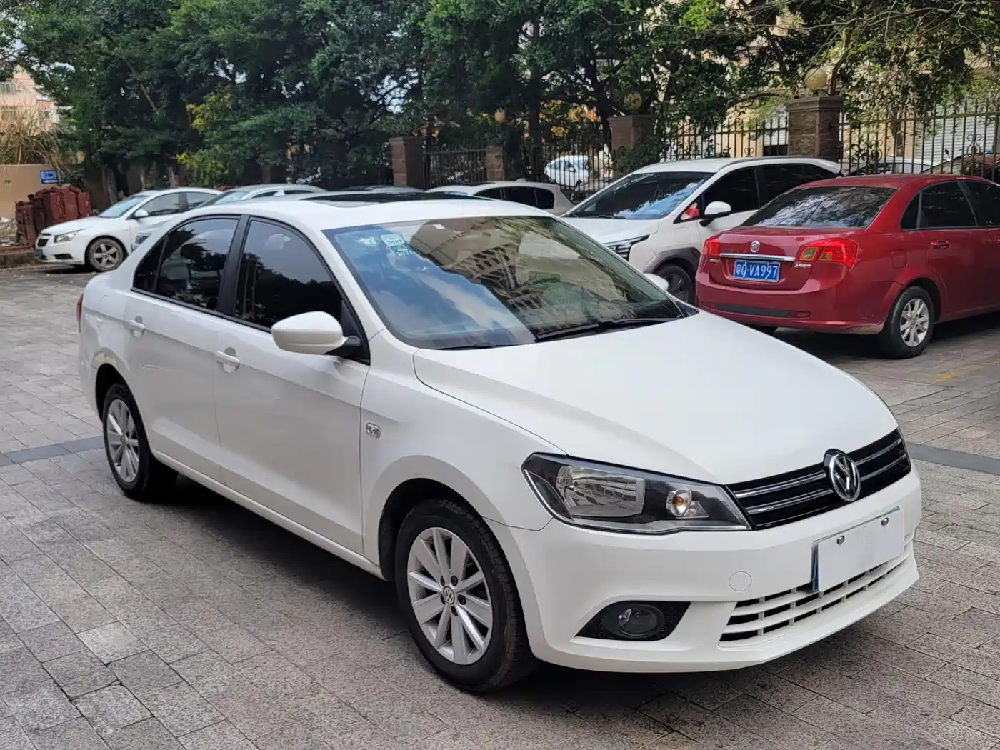 Фото 3 - Volkswagen Jetta