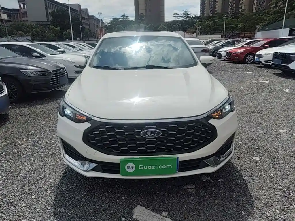 Ford Escort 2022 2021 1.5L Automatic Diamond Edition
