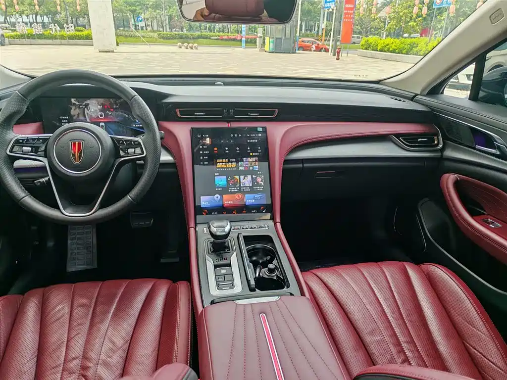 Hongqi H5 2025 2.0T Automatic Flag Celebration 500,000 Units Anniversary Edition фото 4