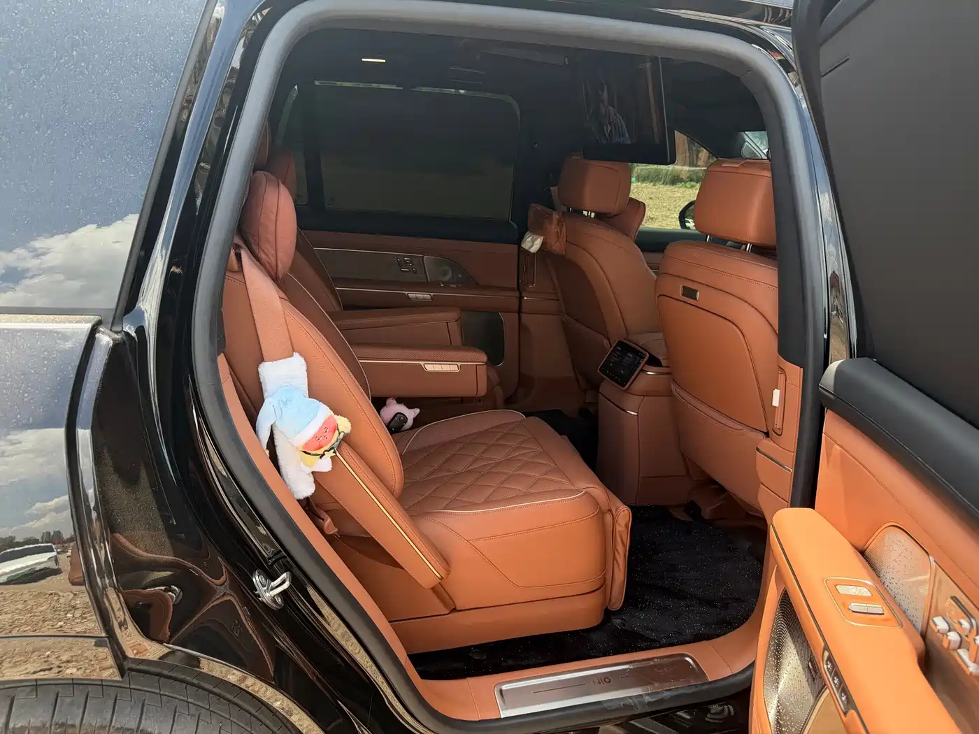 NIO ES8 2026 2025 Model 6-Seat Executive Luxury Edition