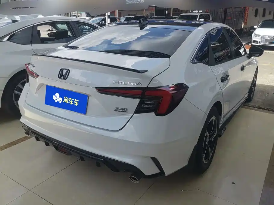 Honda Integra 2024 2023 240TURBO CVT Tech Edition
